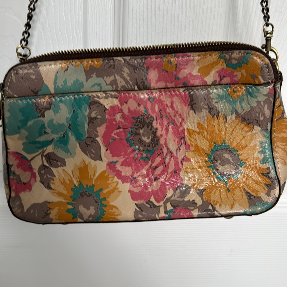 Patricia Nash crossbody gently used - Picture 6 of 8